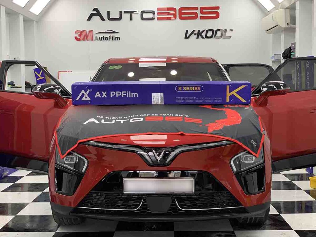 Dán phim PPF AX Film K-Series cho VinFast VF7 – Giải pháp bảo vệ sơn xe cao cấp