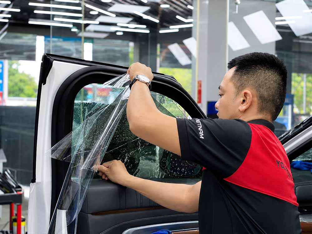 Phim kính sườn VinFast VF9