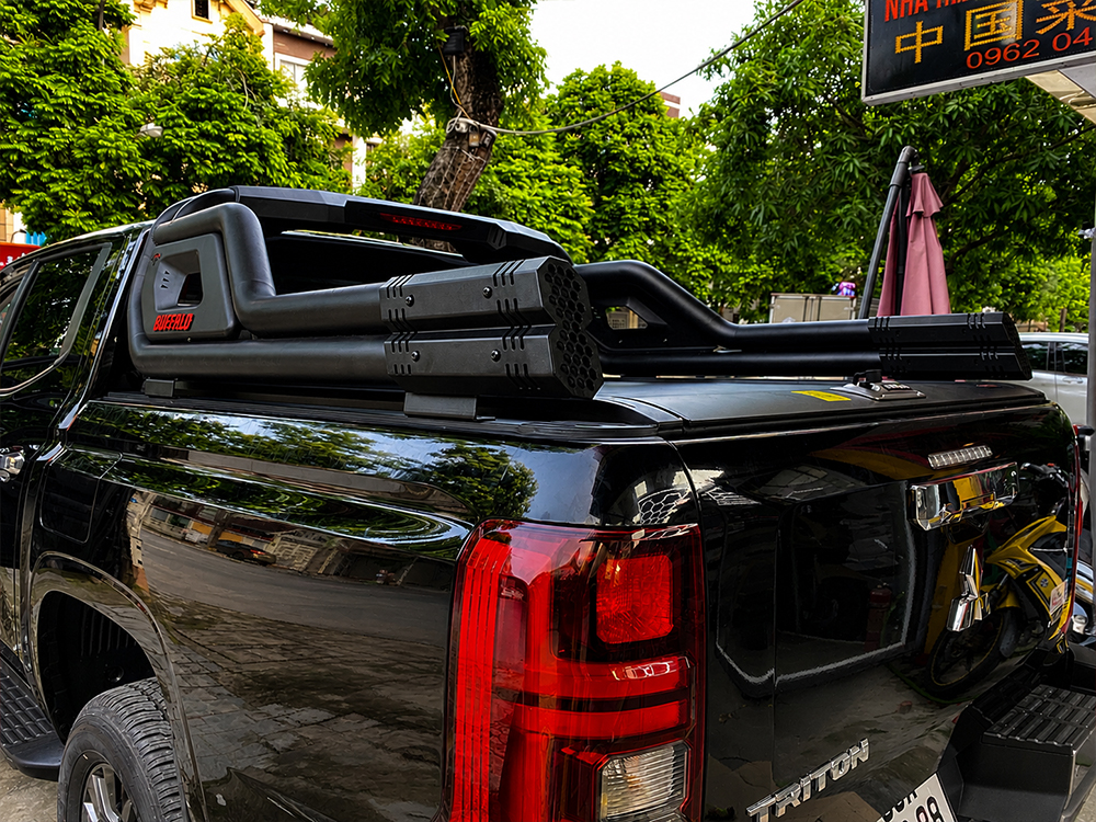 Vai thanh thể thao Mitsubishi Triton 2026